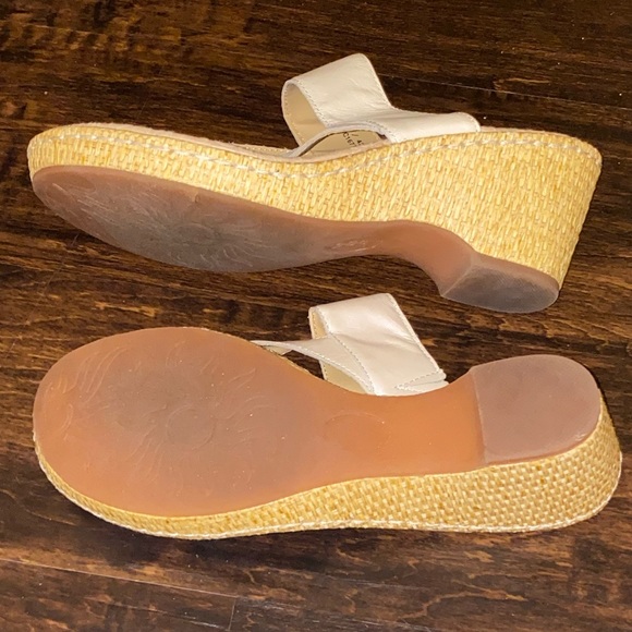 BORN size 10 wedges like new!!! - Picture 3 of 5